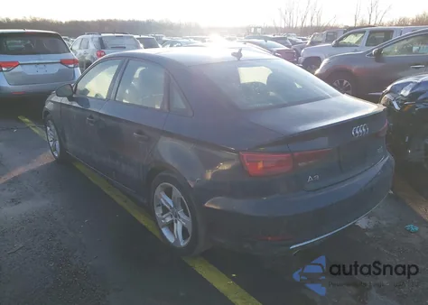 2017 Audi A3 2.0T Premium z USA, uszkodzony, nr VIN WAUB8GFF5H1049039